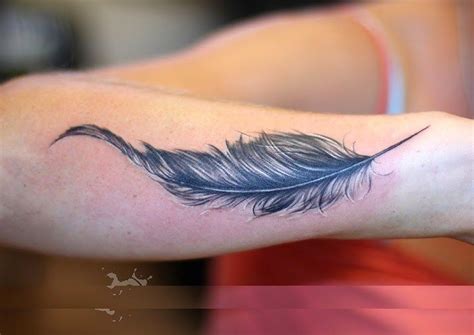 70 Adorable Feather Tattoo Ideas For Women | Feather tattoo design ...