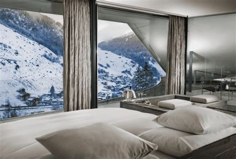 15 Best Hotels in Switzerland with a View (Lakes, Mountains & More)