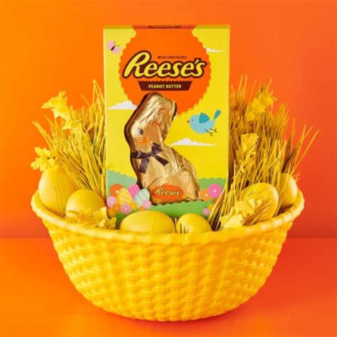 REESE'S Peanut Butter Milk Chocolate Bunny Easter Candy Gift Box, 1 box ...