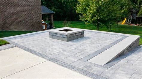 3 Types of Patio Pavers Well Suited to Large Sprawling Hardscapes in ...