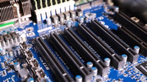 Do Server Motherboards Differ From Desktop Motherboards? - Tech Ideas Hub