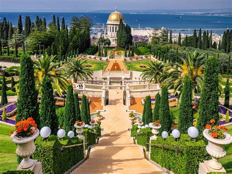 Baháʼí Garden Haifa - Patheos Sacred Spaces