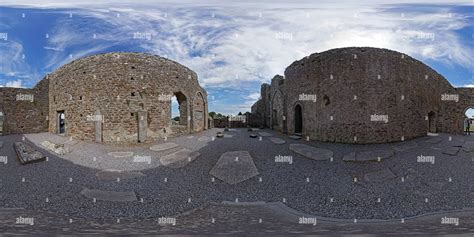 360° view of Clonmacnoise - Monastery - Cathedral - Alamy