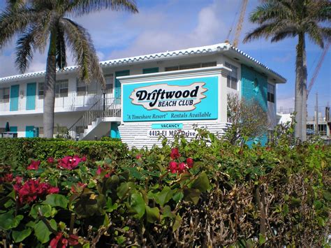 Driftwood Beach Club | RedWeek