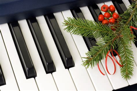 17 Places to Find Free Christmas Sheet Music