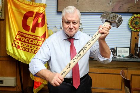 Russian politician poses with sledgehammer in tribute to Wagner ...