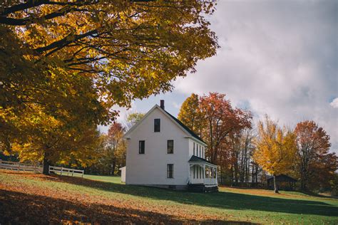 Fall In Woodstock, Vermont - Gal Meets Glam