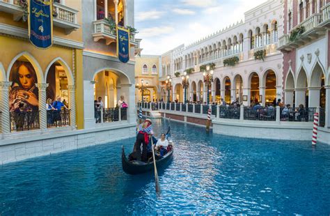 Gondola Rides at Venetian Las Vegas - Tickets & Schedule