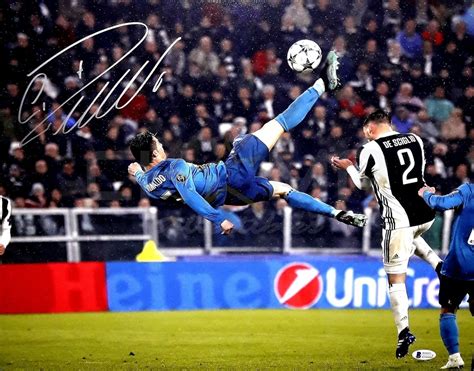 Poster Autografiado Cristiano Ronaldo Real Madrid Chilena Cr | Mercado ...