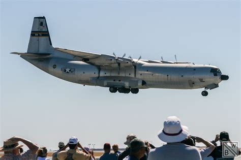 Douglas C-133 Cargomaster last landing at Travis AFB : aviation