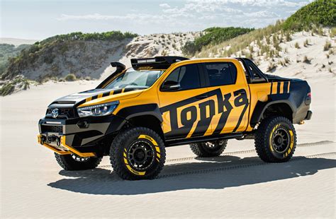 EXCLUSIVE: Toyota HiLux ‘Rugged’ off-road & ‘SRX’ luxury variants ...