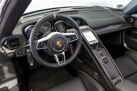 Most Amazing Cars, Porsche 918 Spyder interior | Porsche 918, Porsche ...