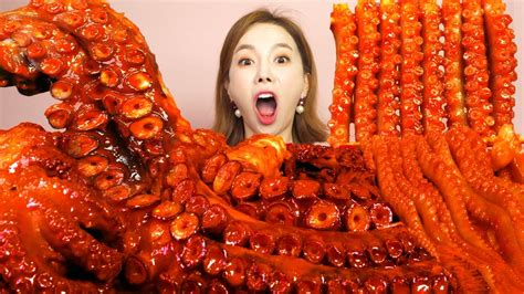 [Mukbang ASMR] Giant King Octopus🐙Live Small Octopus Suckers 초대왕문어와 산낙지 ...