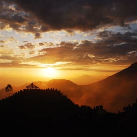 DIENG SUNRISE – Bersukaria Indonesia