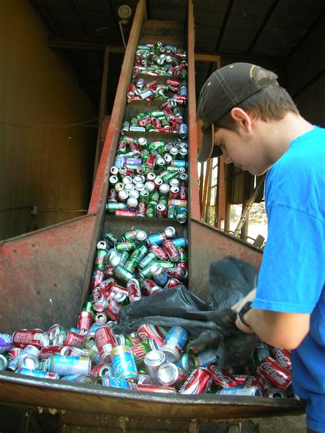 Recycling Bottles & Cans - RecyclingWorks