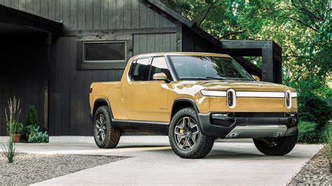 First Rivian electric pickup trucks will sell for $75,000 - CNN