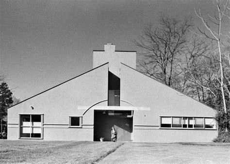 Postmodernism: Vanna Venturi House by Robert Venturi | Vanna venturi ...