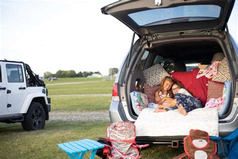 Fox Valley Drive-In Movie Theater Opens Memorial Day Weekend!