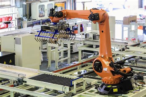 Industrial Robotics - What are Industrial Robots? | VEX Education