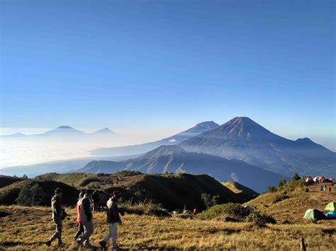 Gunung Prau Sunrise - Homecare24