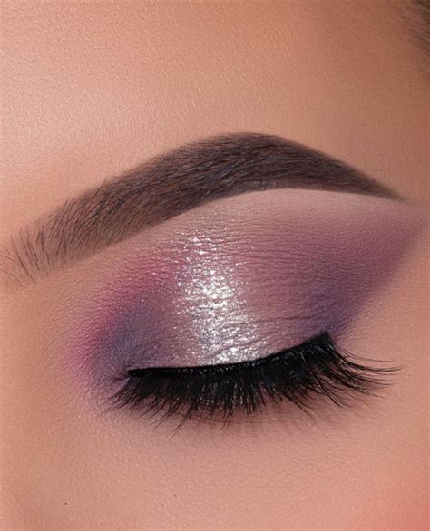 Best Eye Makeup Looks For 2021 : Soft Purple Makeup Look