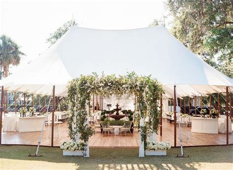 Fascinating Wedding Tent Ideas You Cannot Say NO to Backyard Wedding ...