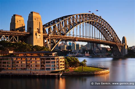 Sydney Harbour Bridge and The Park Hyatt Hotel in the Morning Image ...