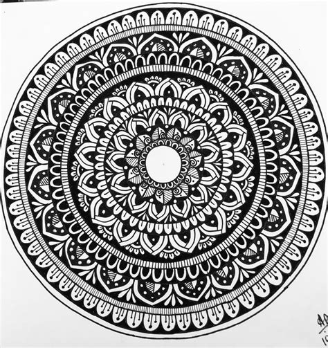 Black and white mandala. Zentangle art. Mandala art. | Mandala drawing ...