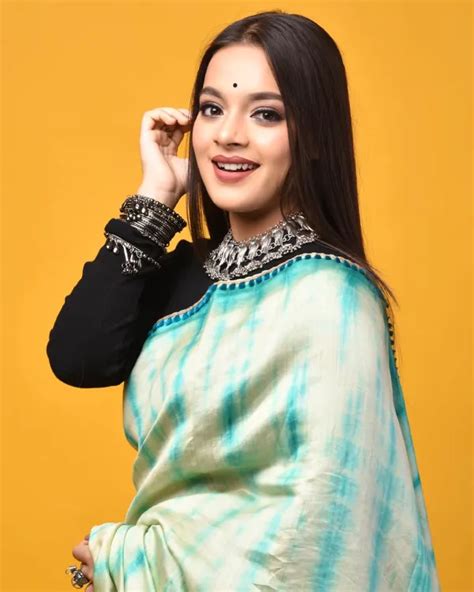 Sampurna Mandal Biography, Age, Height, Boyfriend, Serials, Wiki & More ...