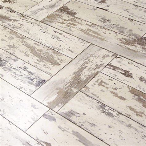 Leggiero White Wash Oak Effect Laminate Flooring – Flooring Site