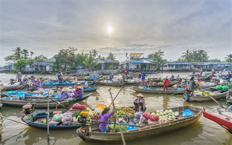 Get to know Cai Be Floating Market | Vietnam Travel