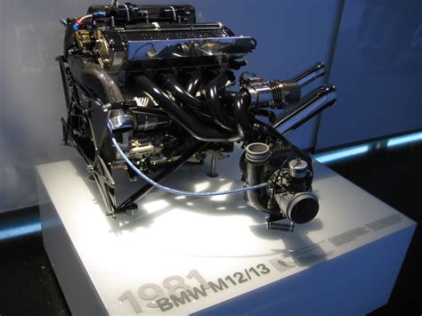 File:BMW F1 Engine M12 M13.JPG - Wikimedia Commons