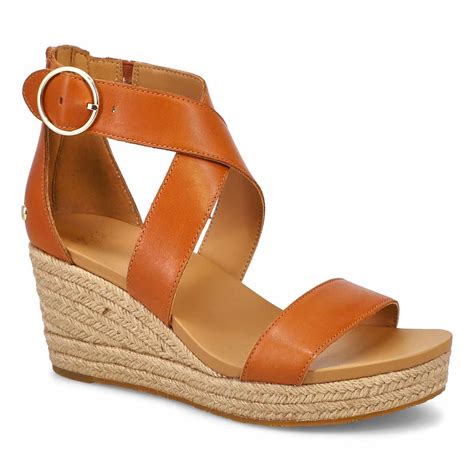 UGG Women's Hylda Sandal - Tan | SoftMoc.com