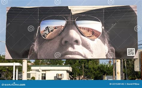 `the Man with No Eyes` Tribute Mural To `Cool Hand Luke` Star Morgan ...