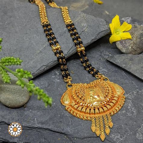 Top 999+ mangalsutra designs in gold images – Amazing Collection ...