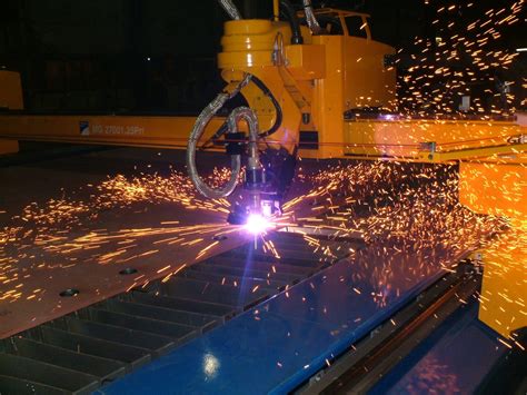 Laserstrahlschneiden und kundenspezifische Perforationen für Metallbänder