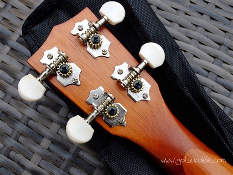 Mahalo 2500 Kahiko Soprano Ukulele - REVIEW