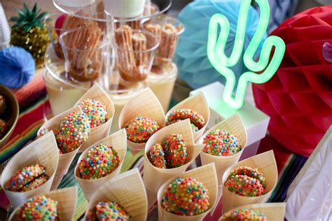 Mexican dessert bar, fiesta party, fiesta ideas, churro bar, Mexican ...