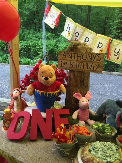 Winnie the Pooh birthday party! See more party ideas at CatchMyParty ...