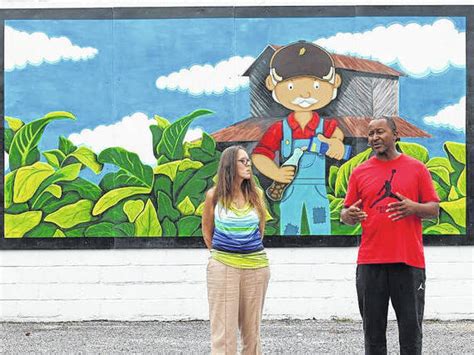 Fairmont unveils new mural celebrating tobacco farming history