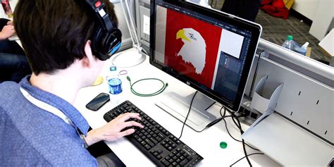 6 of the Best Online Schools for Graphic Design