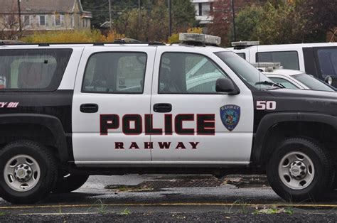 2 seriously injured in Rahway car crash, police say - nj.com