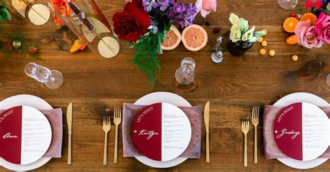 37 Unique Wedding Place Setting Ideas We Love