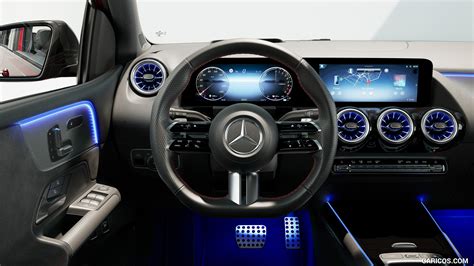 2023 Mercedes-Benz B-Class B 250 e - Interior, Cockpit | Caricos