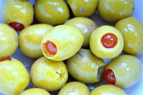 Manzanilla Olives - Facts, Health Benefits & Tasty Recipes - D'Olivo ...