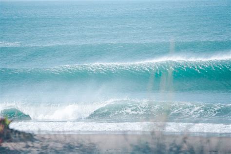 Learn to Surf in Nazaré - The Ultimate Guide | Surf4 You