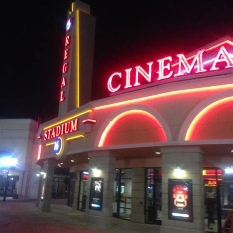 Regal Cinemas Deer Park 16 IMAX & RPX - 455 Commack Rd