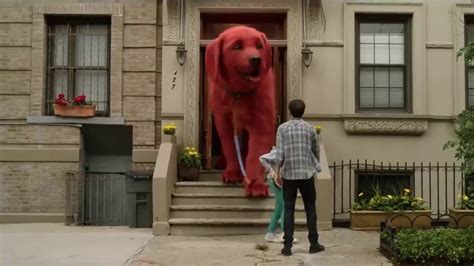 Watch TODAY Highlight: ‘Clifford the Big Red Dog’ trailer receives ...