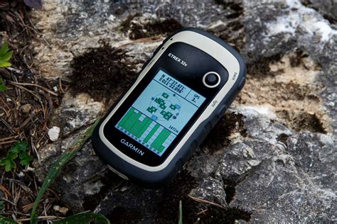 Garmin eTrex 32x Review | strong contender for the outdoors!