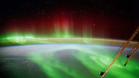 Space in Images - 2014 - 09 - Space Aurora